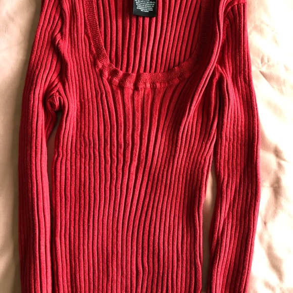 Top - Picture 3 of 3